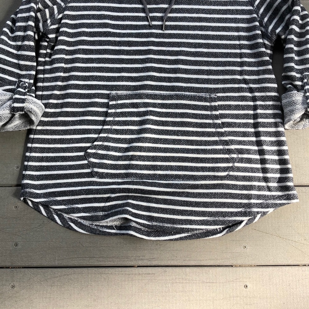 French Laundry medium grey and white sweatshirt - Picture 6 of 9